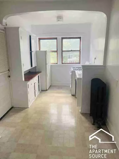 3146 Harlem Ave #3E, Riverside, IL 60546