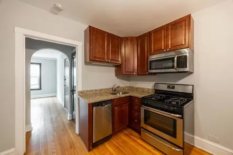 2102 W Ainslie St #E2, Chicago, IL 60625