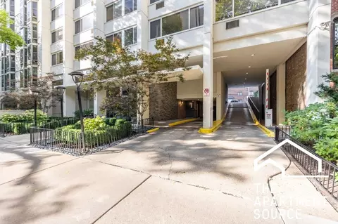 1344 N Dearborn St #09B, Chicago, IL 60610