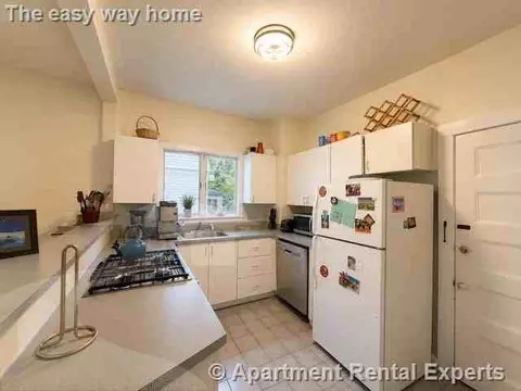 23 Willow Ave #1, Somerville, MA 02144