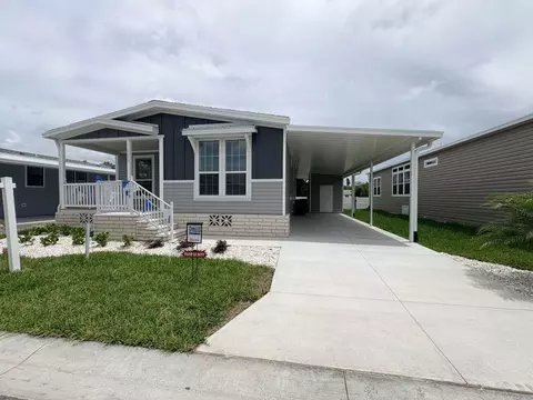 1639 Voyager Dr, Sarasota, FL 34234