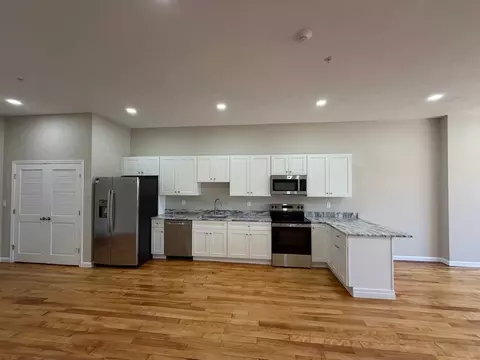 639 Main St # 201, Fitchburg, MA 01420