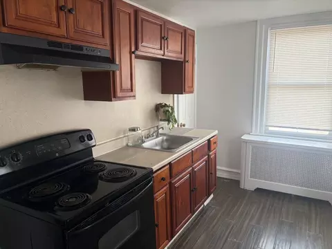 1901 Plymouth St #3, Philadelphia, PA 19138
