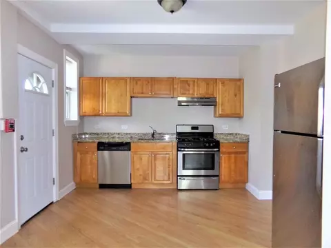 896 Green Bay Rd #06, Winnetka, IL 60093