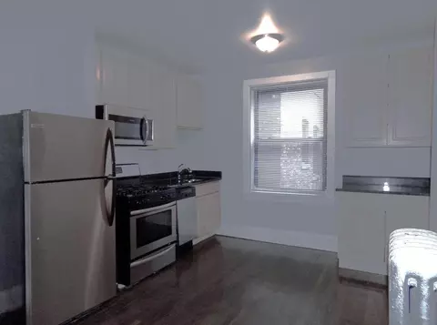 3604 W Sunnyside Ave #2, Chicago, IL 60625