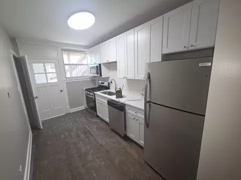 4650 N Paulina St #1S, Chicago, IL 60640
