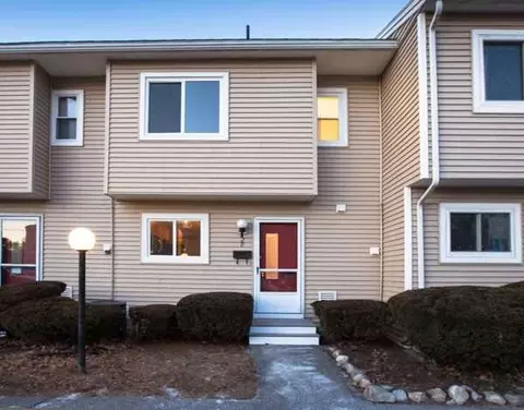 2 Markham Cir # D, Ayer, MA 01432