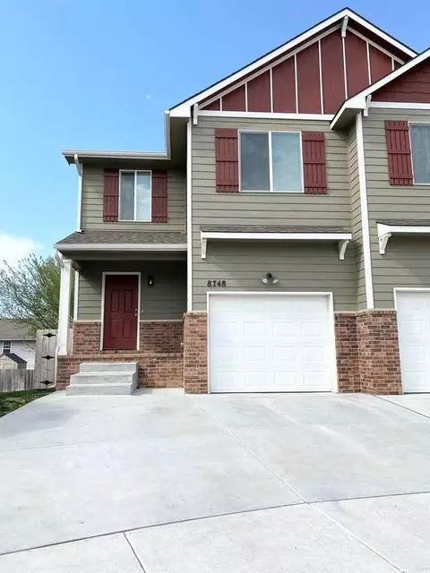 8748 E Harry Ct, Wichita, KS 67207