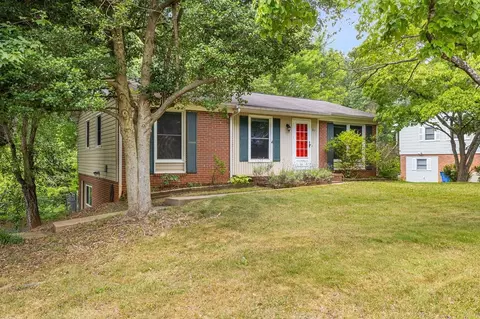 67 Cub Rd, Asheville, NC 28806