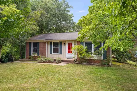 67 Cub Rd, Asheville, NC 28806