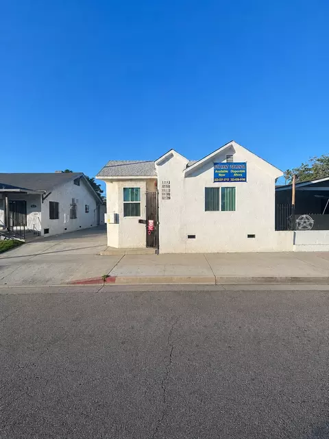 329 E Gage Ave #329 1/2, Los Angeles, CA 90003