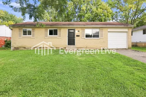1013 Harkin Dr, Forest Park, OH 45240
