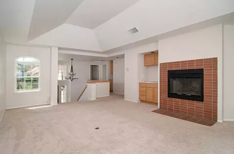 37 Port Royale Rd, Coronado, CA 92118
