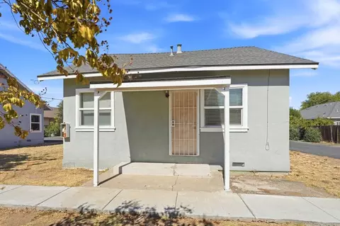 2982 26th Ave, Sacramento, CA 95820