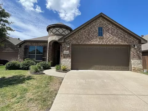 2120 Blakely Ct, Fort Worth, TX 76134