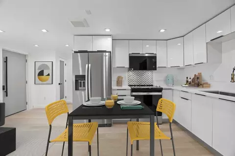 2561 W Avenue 30 #11, Los Angeles, CA 90065