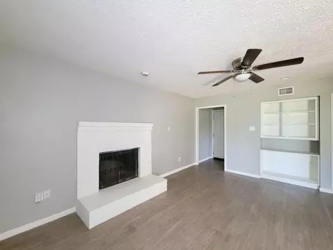 13611 Ravensway Dr #B, Cypress, TX 77429