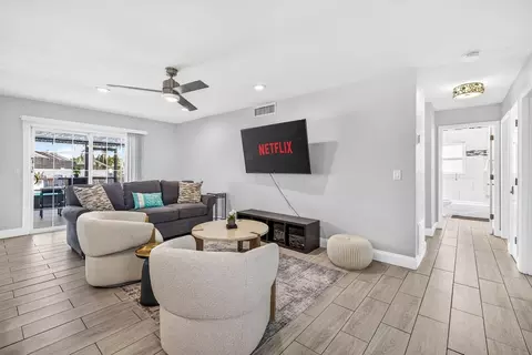 6004 Tampa Shores Blvd #1584088P, Town N Country, FL 33615