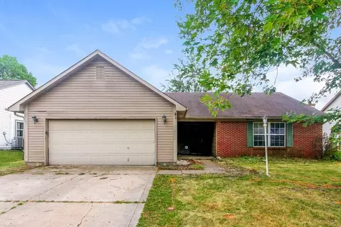 1010 Killian Dr, Mooresville, IN 46158