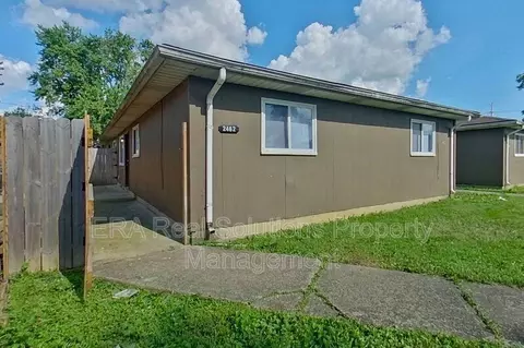 2462 Hiawatha St, Columbus, OH 43211