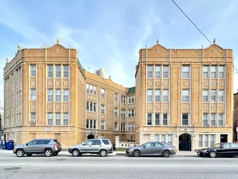 4257 W Addison St #3, Chicago, IL 60641