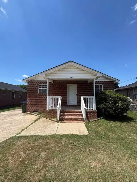 104 Bruce St, Greenville, SC 29607