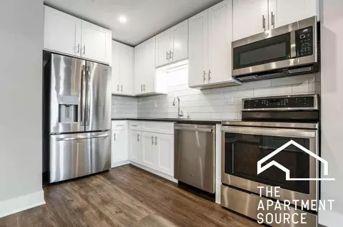 3833 N Broadway St #219, Chicago, IL 60613