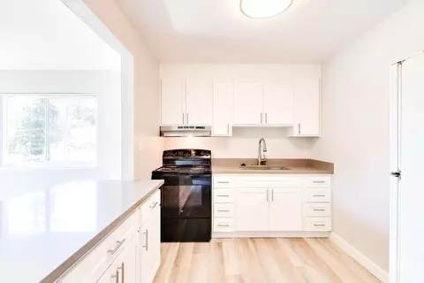 616 Canyon Rd #308, Redwood City, CA 94062