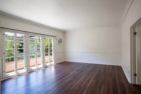 1250 N Flores St, West Hollywood, CA 90069