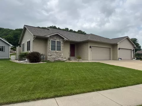 3015 Valley St, Black Earth, WI 53515
