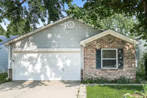 6855 Youngberry Dr, Indianapolis, IN 46217