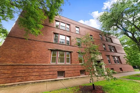 1353 W Catalpa Ave #1, Chicago, IL 60640