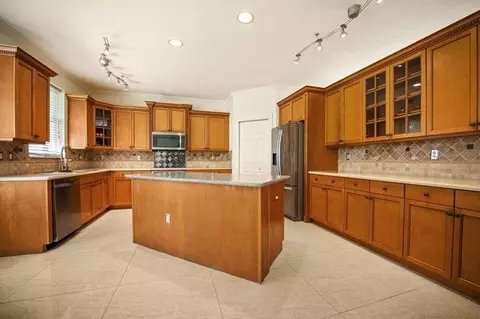 9058 Alexandra Cir, Wellington, FL 33414