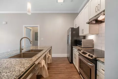 20 1, Greenville, SC 29607
