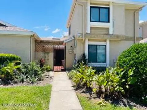 1011 Abada Ct NE, Palm Bay, FL 32905