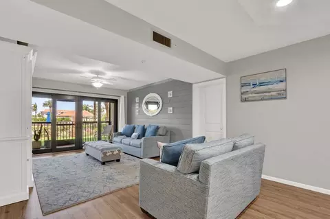 701 Seafarer Cir #105, Jupiter, FL 33477