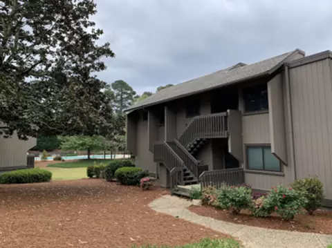 250 Sugar Plum Ln, Pinehurst, NC 28374
