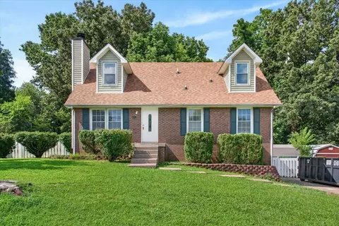 607 Granger Ln, Clarksville, TN 37042