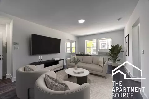 1555 W Hollywood Ave #304, Chicago, IL 60660