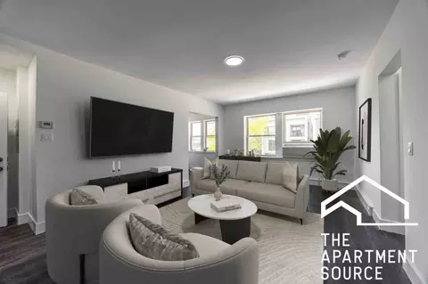 1555 W Hollywood Ave #312, Chicago, IL 60660