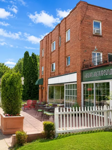2617 E Johnson St, Madison, WI 53704