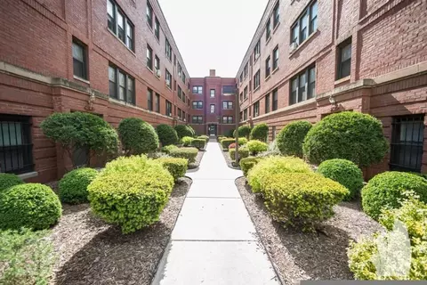 5736 N Winthrop Ave #36-314, Chicago, IL 60660