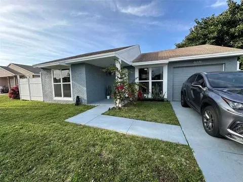 8395 Garden Gate Pl, Boca Raton, FL 33433