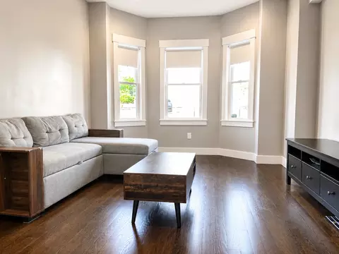 8 Chestnut Ave #1, Boston, MA 02130