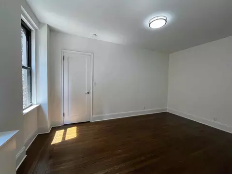 Undisclosed, New York, NY 10017