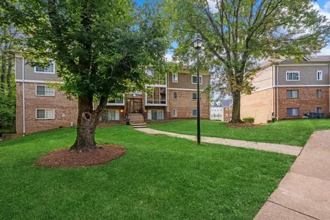 3511 Briarwood Dr, Dumfries, VA 22026