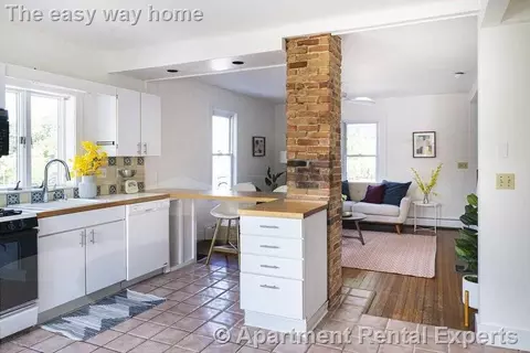 128 Holworthy St, Cambridge, MA 02138
