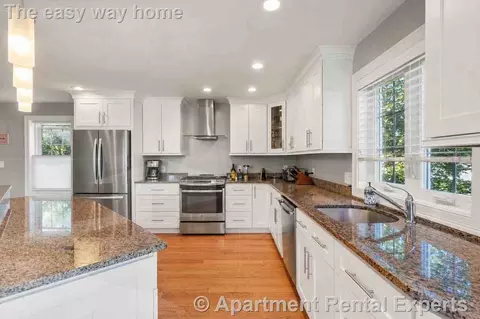 28 Park Ave, Medford, MA 02155