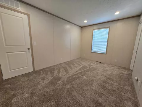 52910 Van Buren Ct #282, Chesterfield, MI 48051