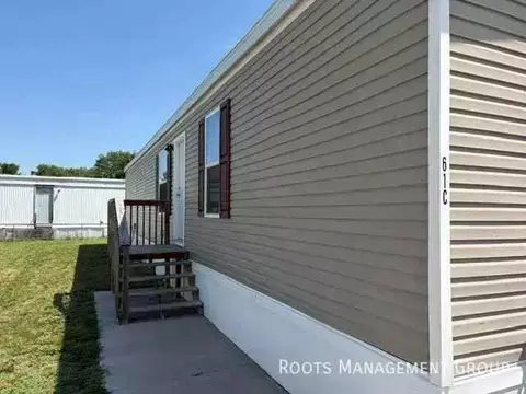 2300 E Philip Ave #TRLR 61C, North Platte, NE 69101